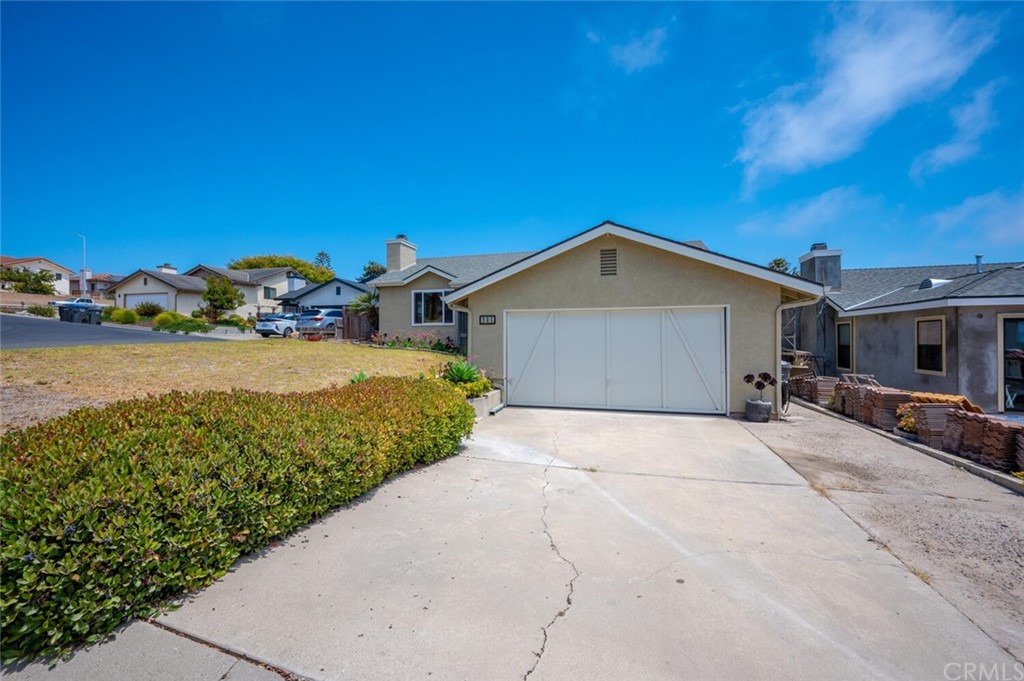 111 Erna Way, Pismo Beach, CA 93449 SOLD LISTING MLS PI22160526