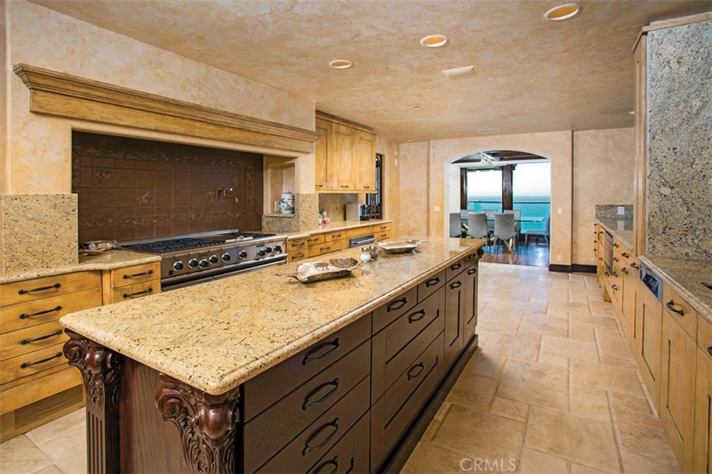 31721 Seacliff Drive, Laguna Beach, CA 92651 SOLD LISTING MLS