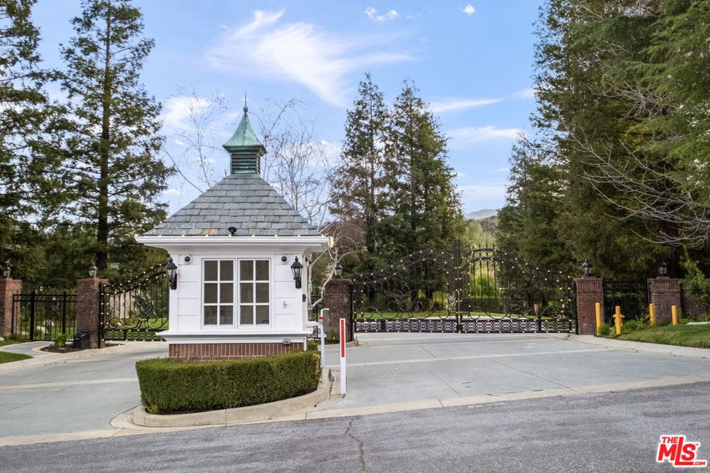 4002 Hunt Club Court, Agoura Hills, CA 91301 SOLD LISTING MLS