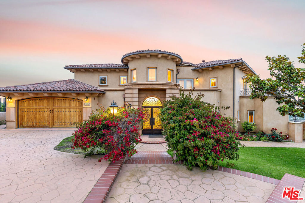 For Sale 6130 Galahad Road, Malibu, CA 90265 4 Beds / 4 Full Baths