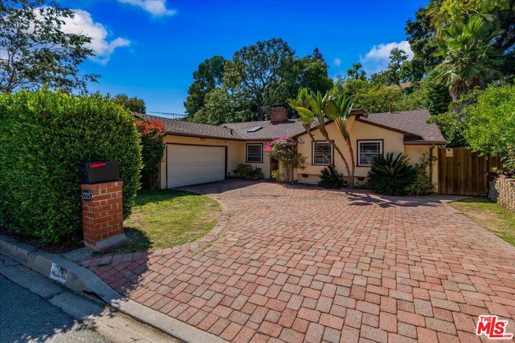 For Sale 2225 Road, Los Angeles, CA 90077 3 Beds / 2 Full Baths 2,699,000, MLS