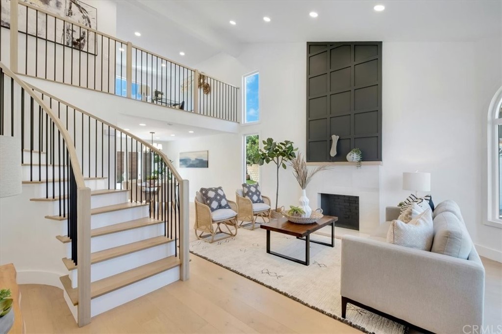 Sold 7916 E Saffron Street, Anaheim Hills, CA 92808 3 Beds / 2 Full