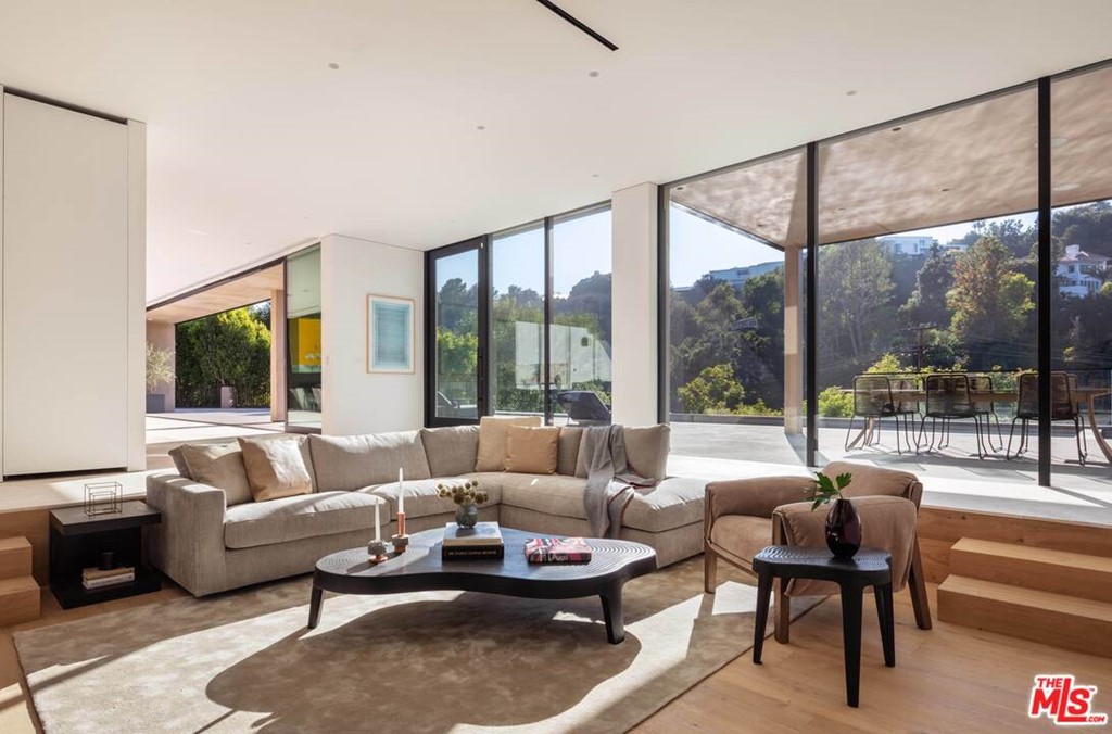 2600 Hutton Drive, Beverly Hills, CA 90210 SOLD LISTING MLS 21761854