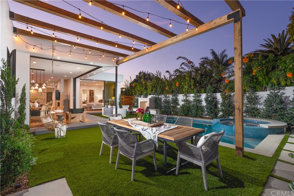 Sold 2100 E Linda Lane, Newport Beach, CA 92660 4 Beds / 3 Full