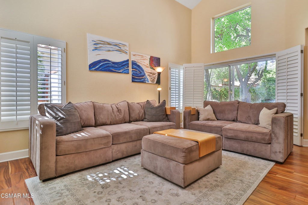 Sold 15457 Mallory Court, Moorpark, CA 93021 4 Beds / 3 Full Baths