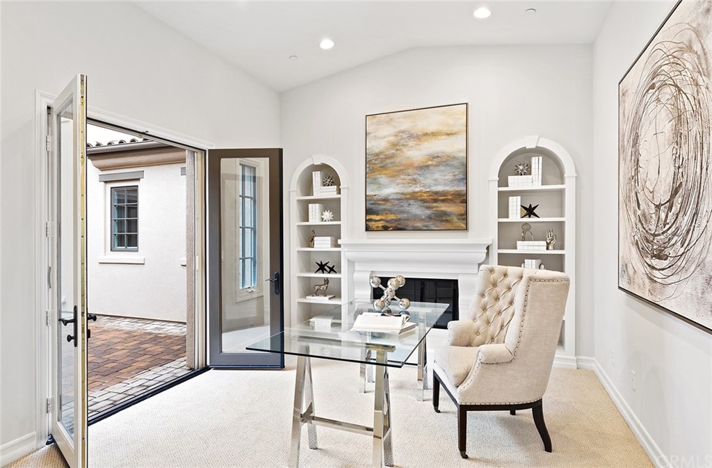 Sold 30 Blue Summit, Irvine, CA 92603 5 Beds / 4 Full Baths / 1 Half Bath 3,900,000 SOLD