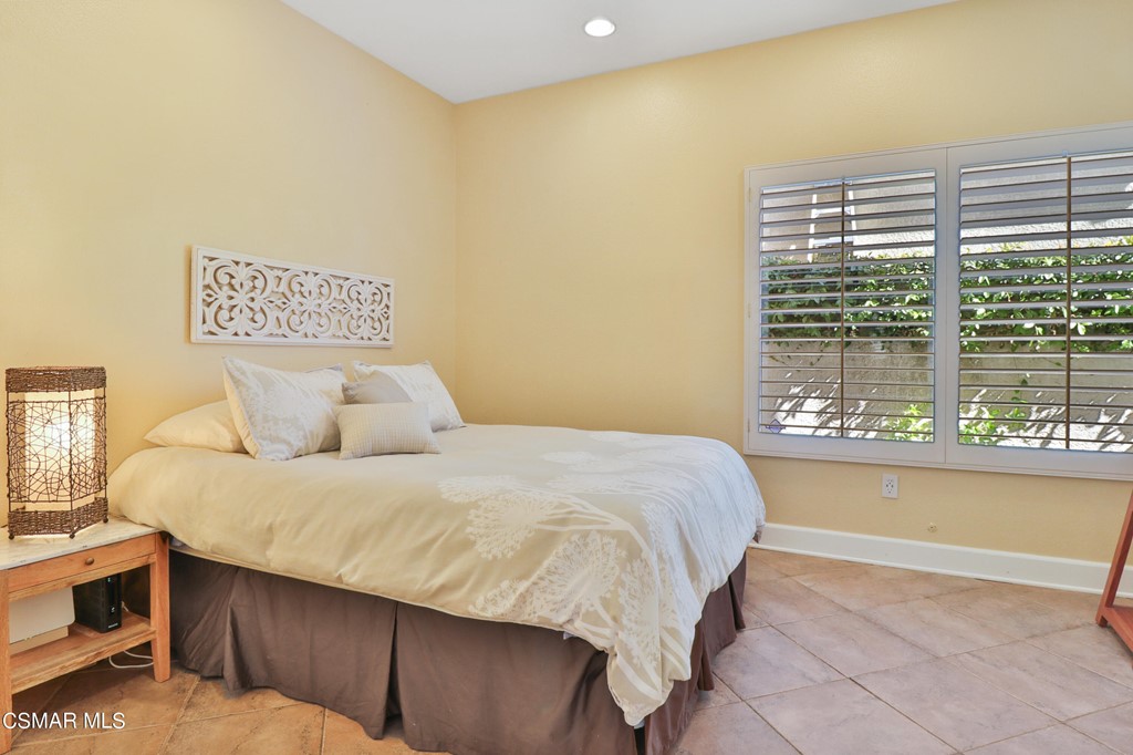 Sold 15457 Mallory Court, Moorpark, CA 93021 4 Beds / 3 Full Baths