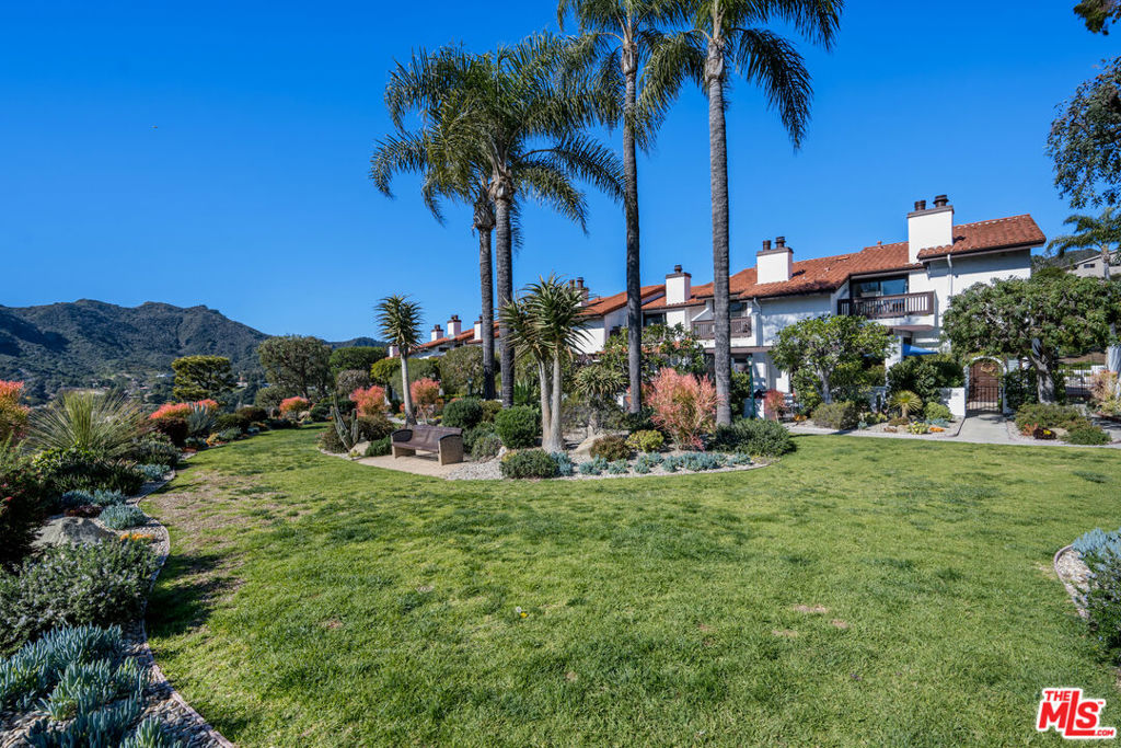 Sold 1806 Palisades Drive, Pacific Palisades, CA 90272 3 Beds / 2
