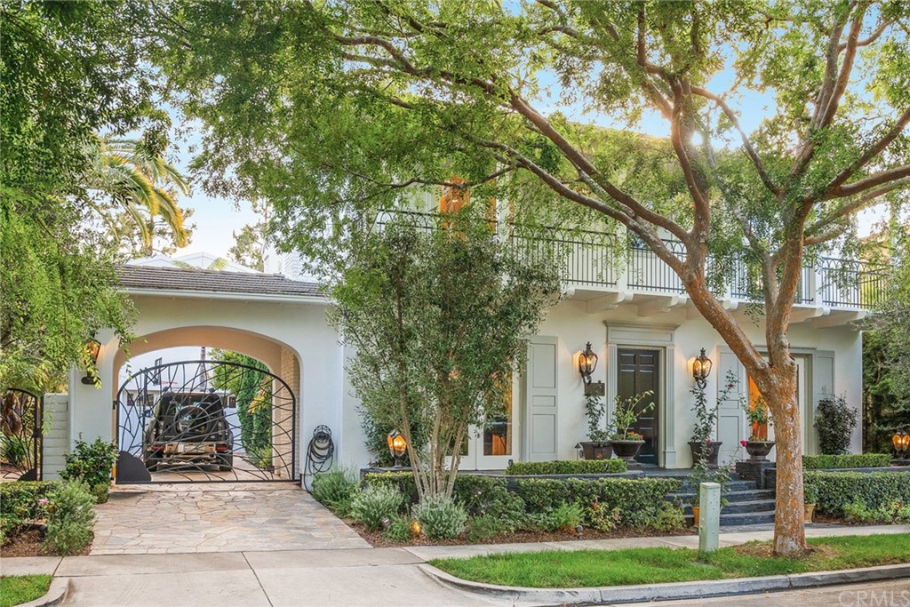 11 Boardwalk, Newport Beach, CA 92660 SOLD LISTING MLS OC22110835