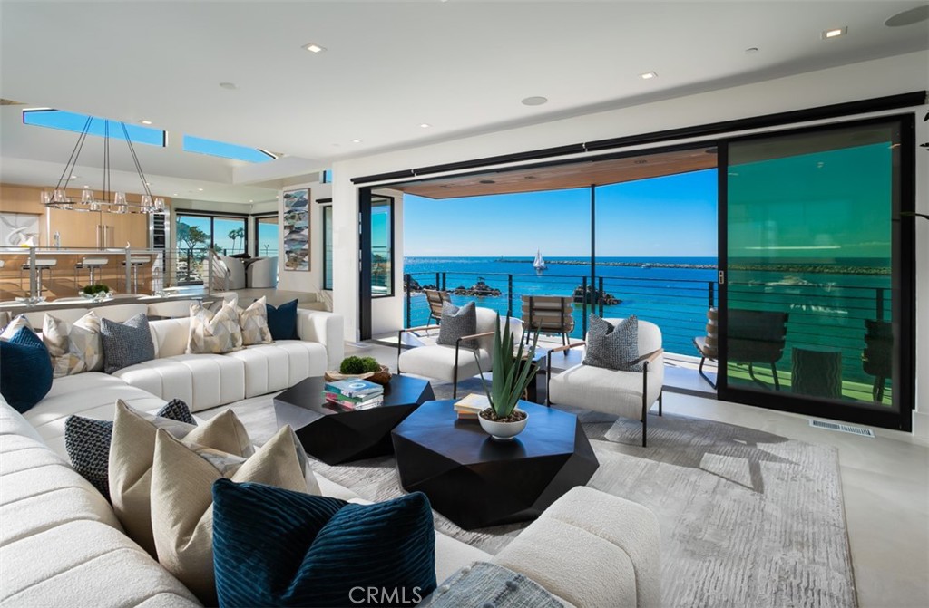 Corona del Mar Real Estate Market Data | Surterre Properties