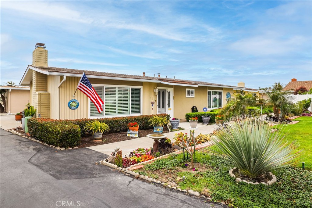 Sold 129 Monte Vista, San Clemente, CA 92672 2 Beds / 2 3/4 Baths