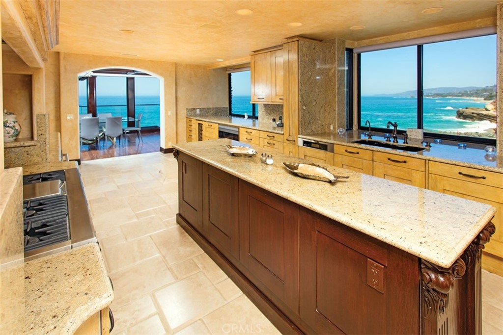 31721 Seacliff Drive, Laguna Beach, CA 92651 SOLD LISTING MLS