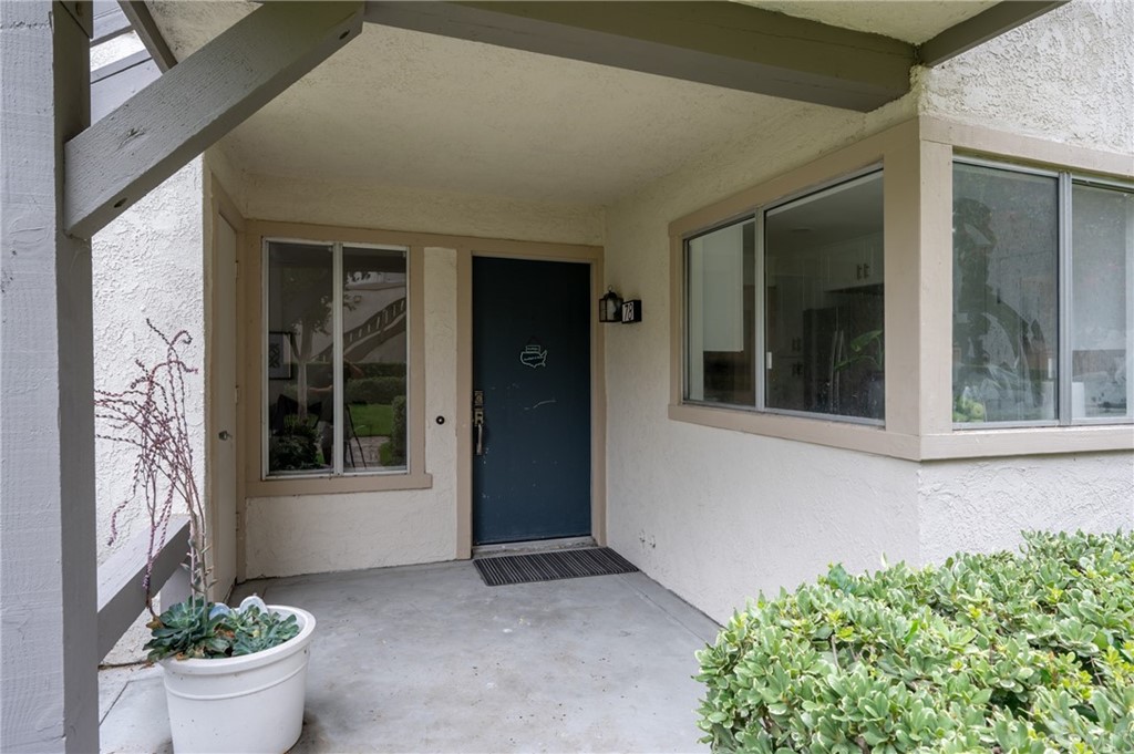 Sold 78 Clearbrook, 38, Irvine, CA 92614 3 Beds / 2 Full Baths