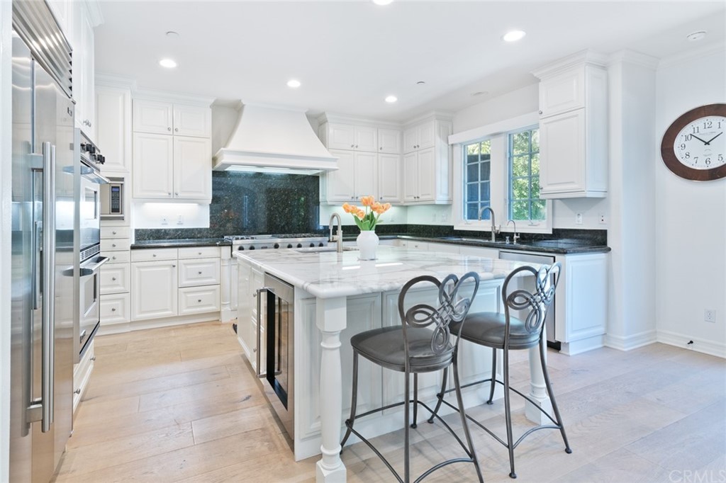 Sold 30 Blue Summit, Irvine, CA 92603 5 Beds / 4 Full Baths / 1 Half Bath 3,900,000 SOLD