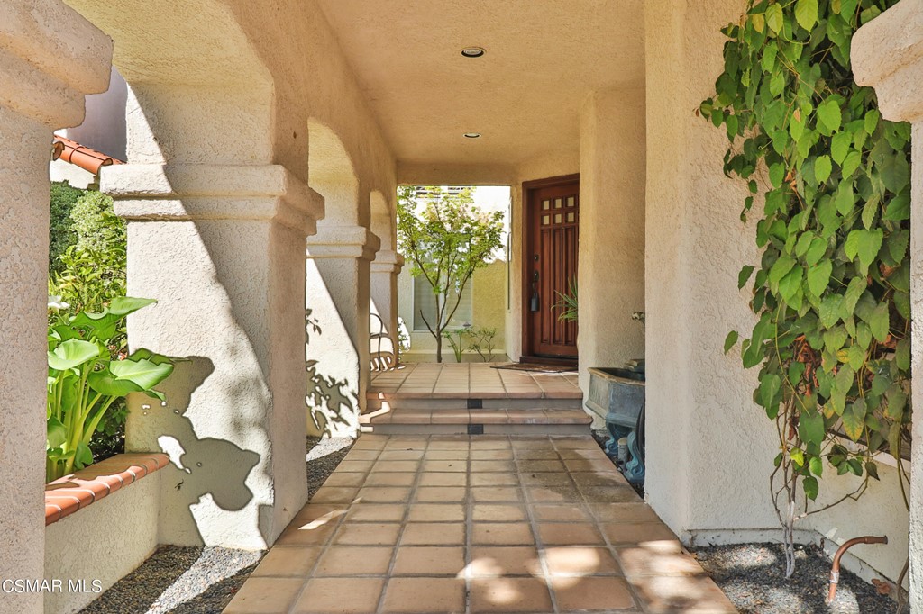 Sold 15457 Mallory Court, Moorpark, CA 93021 4 Beds / 3 Full Baths