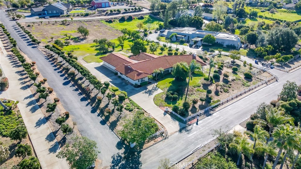 642 Tumble Creek Lane, Fallbrook, CA 92028 SOLD LISTING MLS