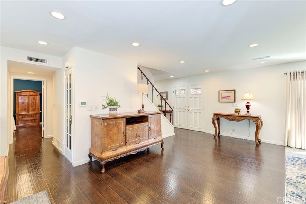 23711 Cavanaugh Road, Lake Forest, CA 92630 SOLD LISTING MLS