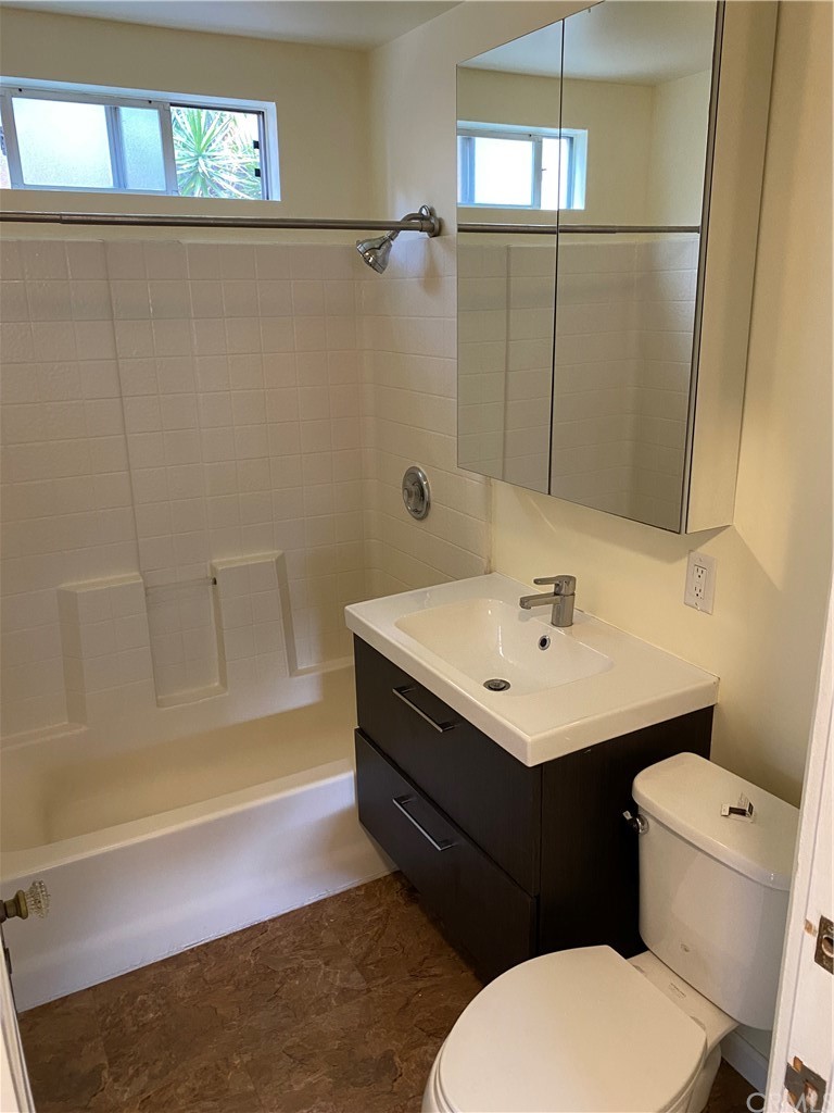 1916 Mayview Drive, Los Angeles, CA 90027 SOLD LISTING MLS AR22160540