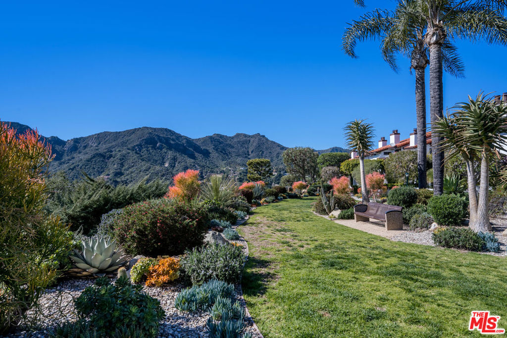 Sold 1806 Palisades Drive, Pacific Palisades, CA 90272 3 Beds / 2